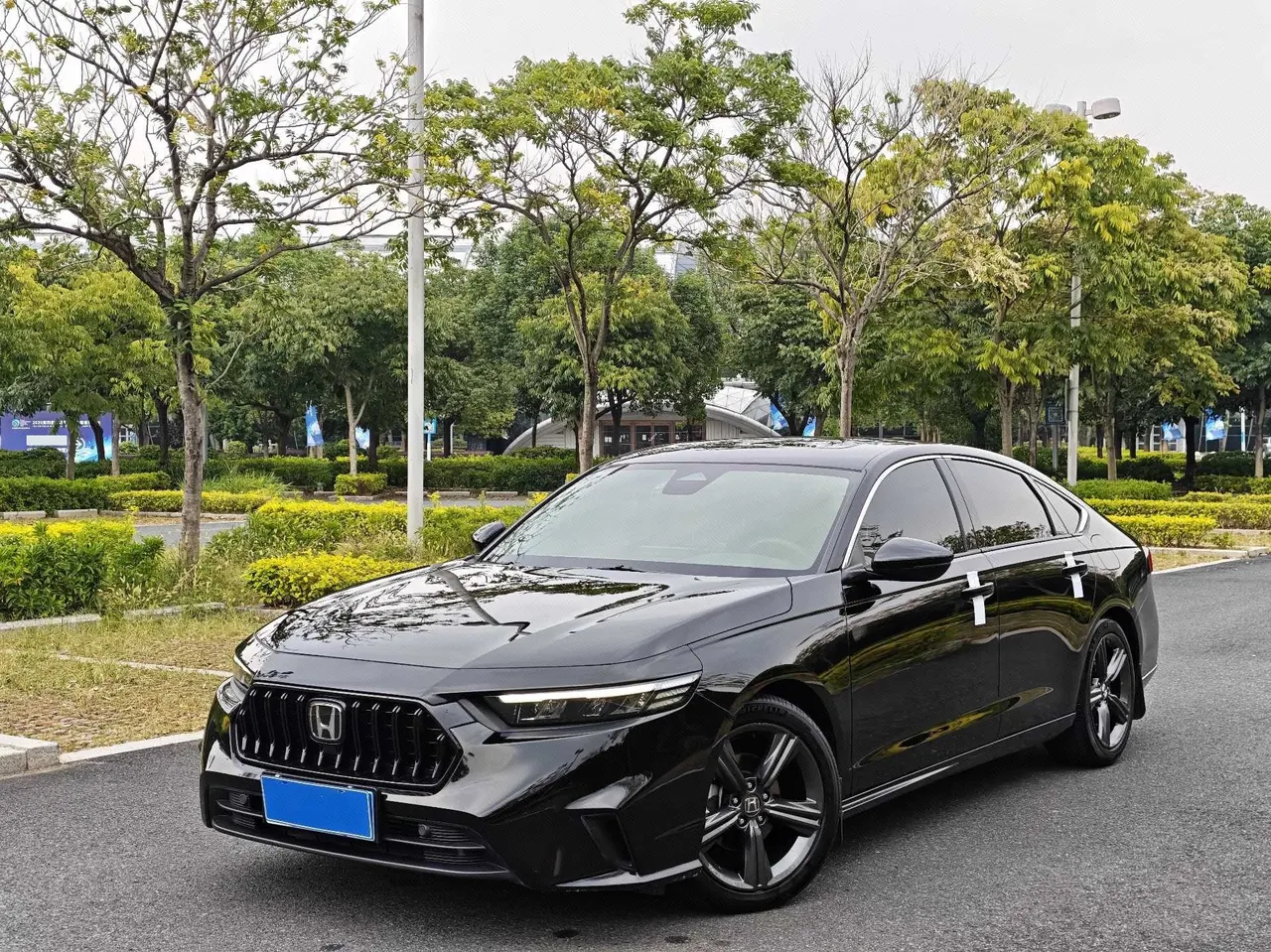 打开图片灯箱:Honda 2025 INSPIRE (Yingshi Pai) 1.5T Stepless 260TURBO Elite Automatic Gear