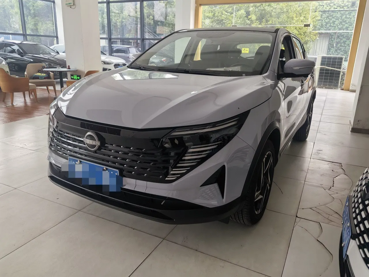 打开图片灯箱:Nissan 2025 Xiao Ke Honor 2.0 Stepless Honor XV Leading Edition Automatic Gear