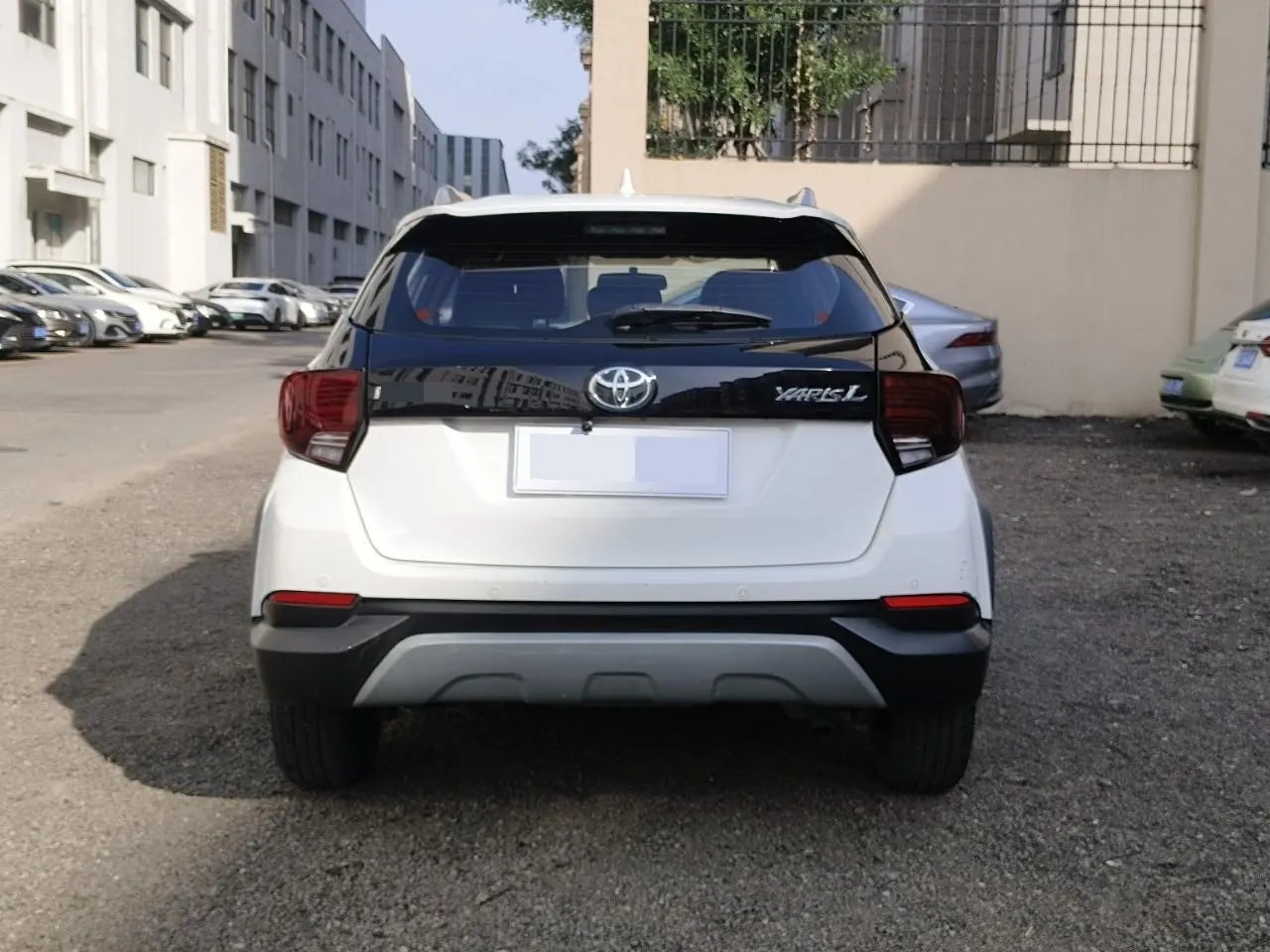 Toyota yaris 2022 YARiS L Zhixuan X 1.5 Stepless Leading PLUS Edition Automatic Gear 5