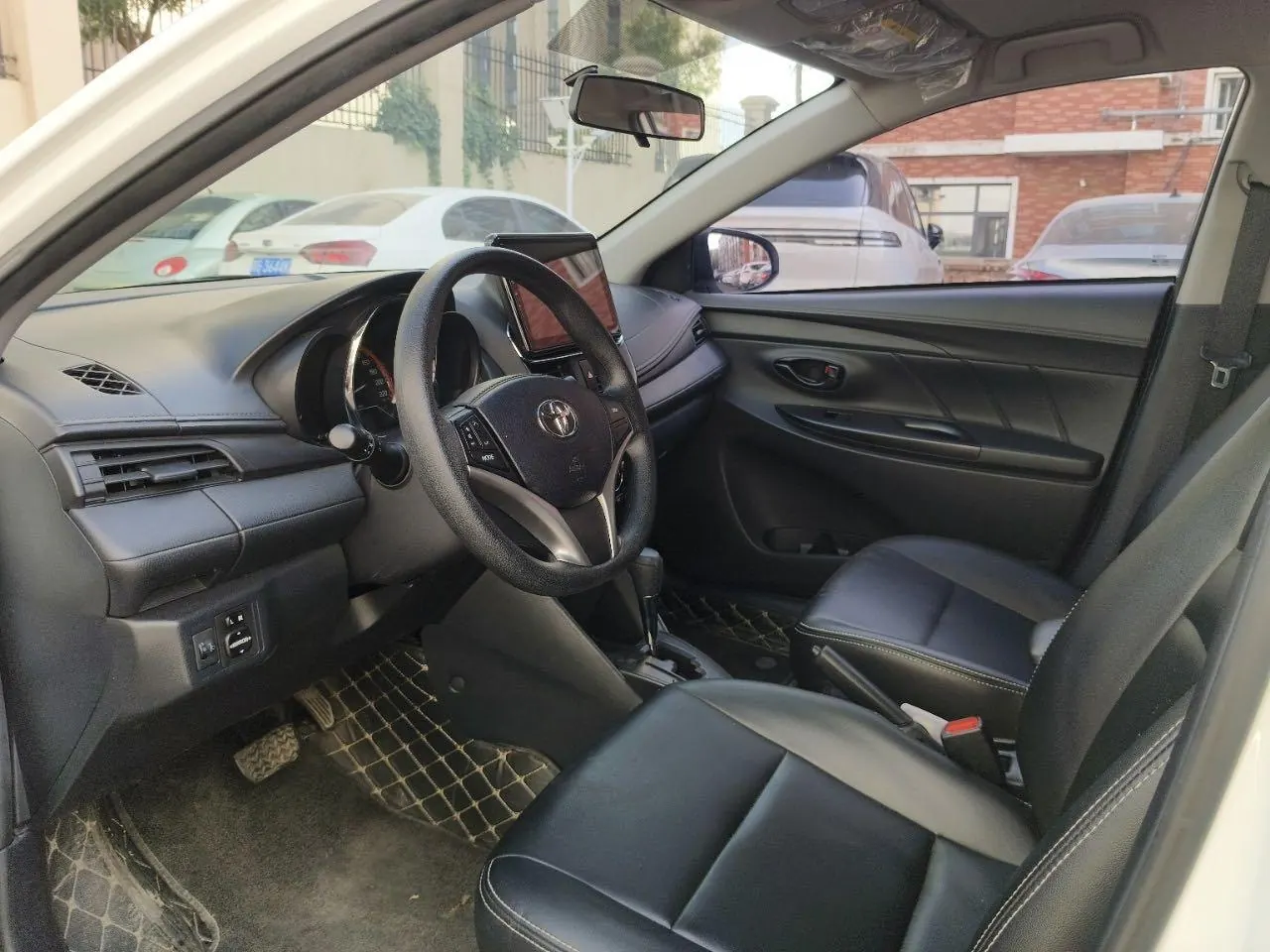 Toyota yaris 2022 YARiS L Zhixuan X 1.5 Stepless Leading PLUS Edition Automatic Gear 7