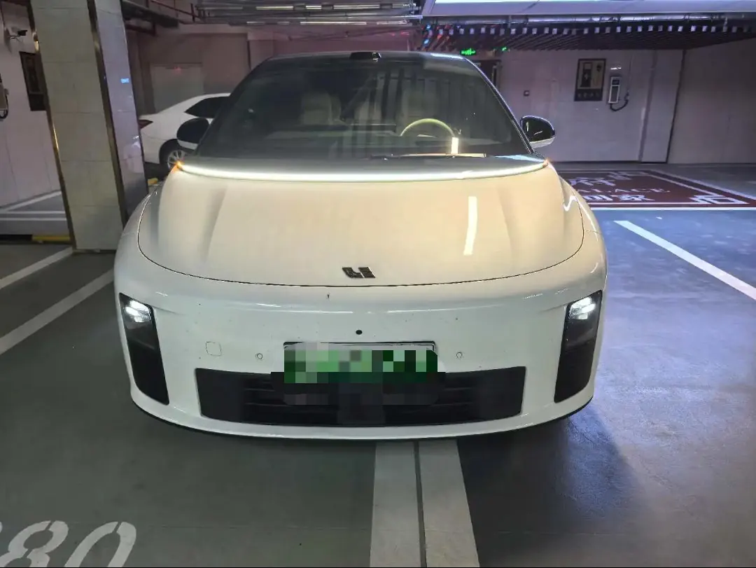 Li 2025 i6 four-wheel drive basic automatic transmission 2