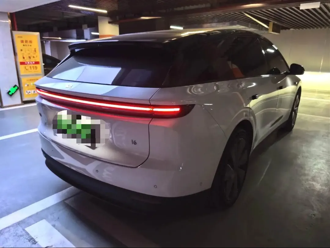 Li 2025 i6 four-wheel drive basic automatic transmission 7
