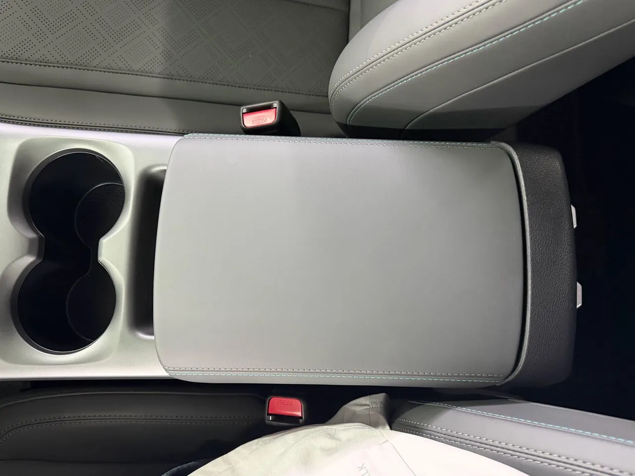 BYD 2025 Qin PLUS DM-i 1.5 stepless intelligent driving version 55KM leading automatic gear 11
