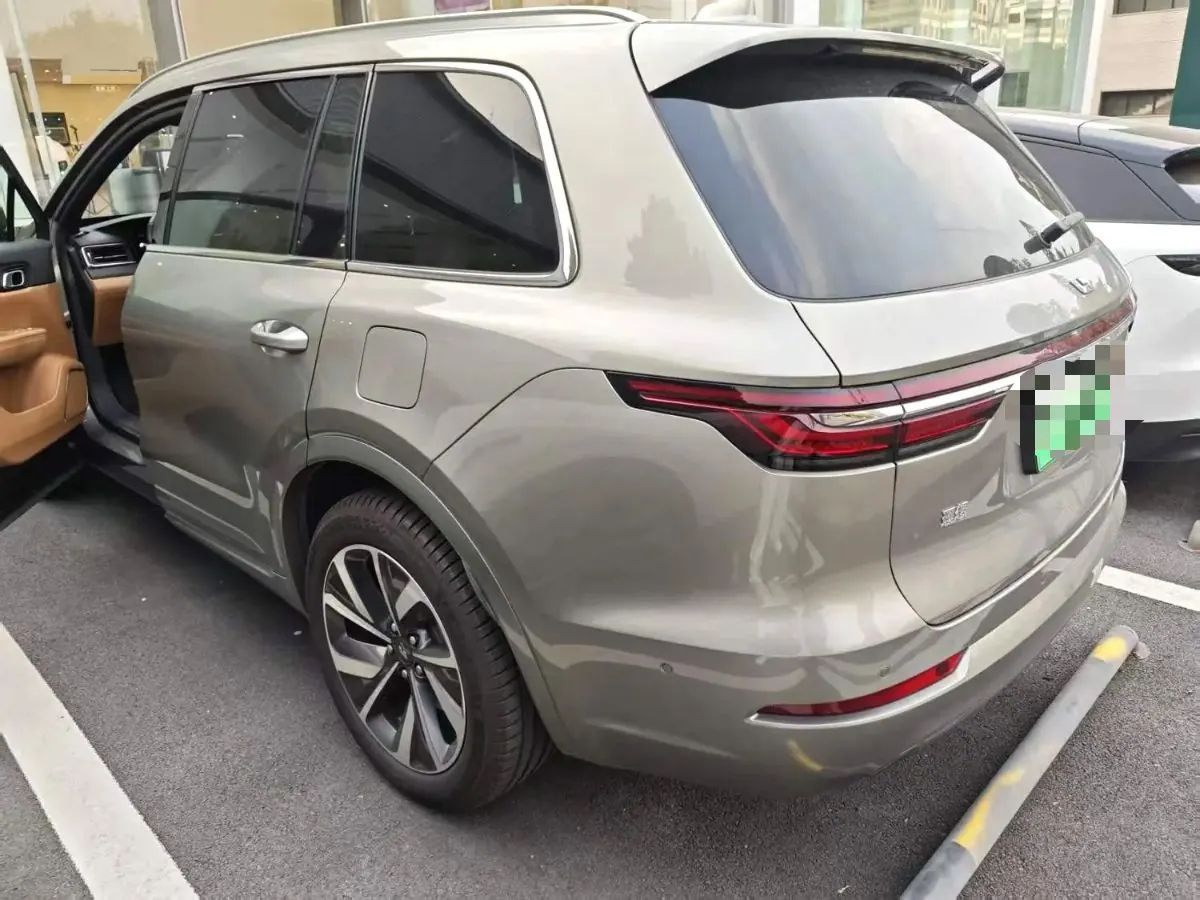 Li 2021 ONE 1.2T extended range 6-seat automatic gear 5