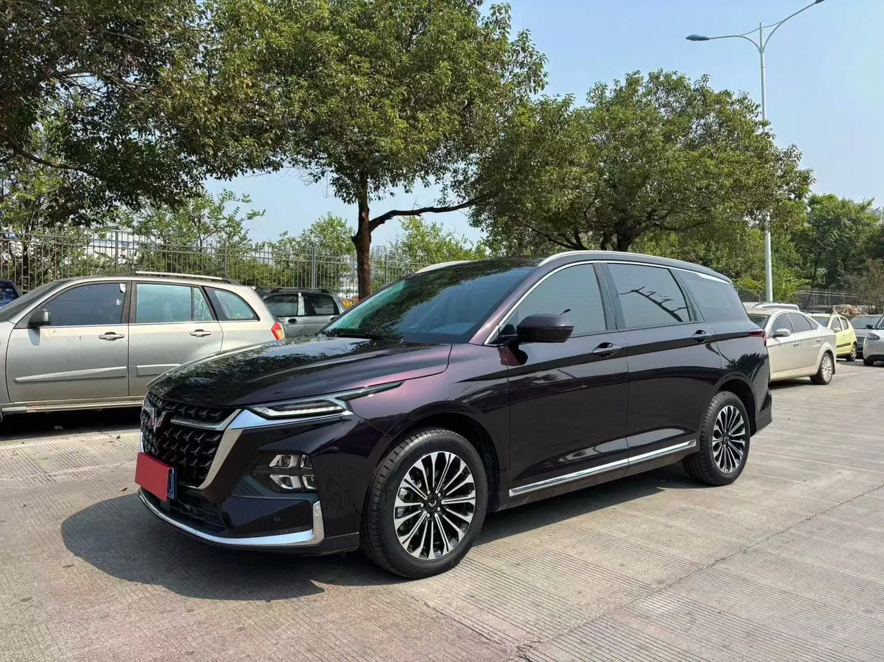 WuLing 2023 Capgemini HEV 2.0 Luxury Automatic Transmission - View 1