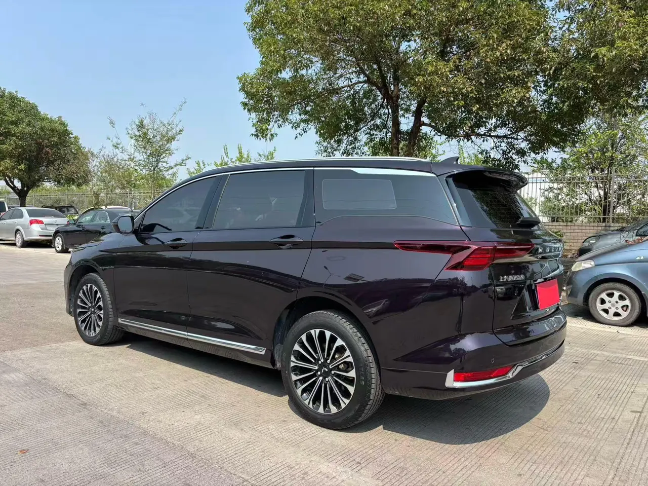 WuLing 2023 Capgemini HEV 2.0 Luxury Automatic Transmission 9
