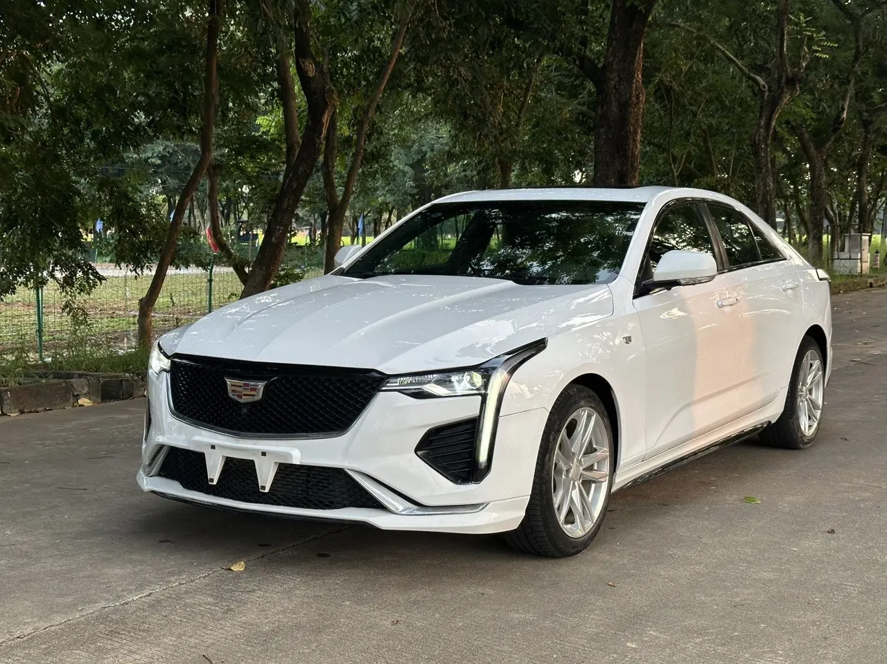 Cadillac 2021 CT4 2.0T 28T fashion (fashion) automatic gear - View 1