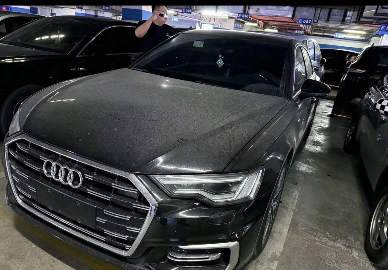 Open image lightbox: Audi 2023 A6L 2.0TFSI 45TFSI Selected to Elegant Type (Modified) Automatic Gear