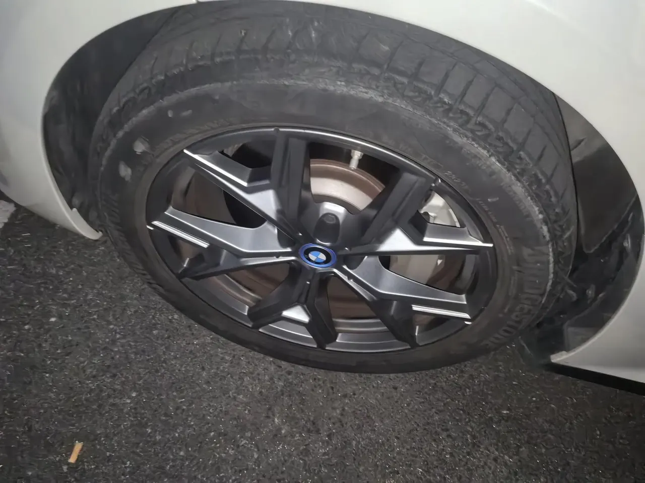 BMW 2022 i3 eDrive 35L automatic gear 8