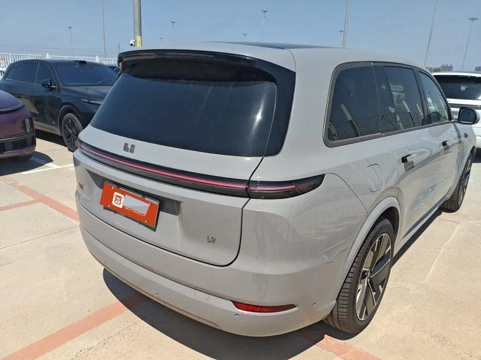 Li 2025 L9 Ultra Smart Refresh Edition Automatic Transmission 2