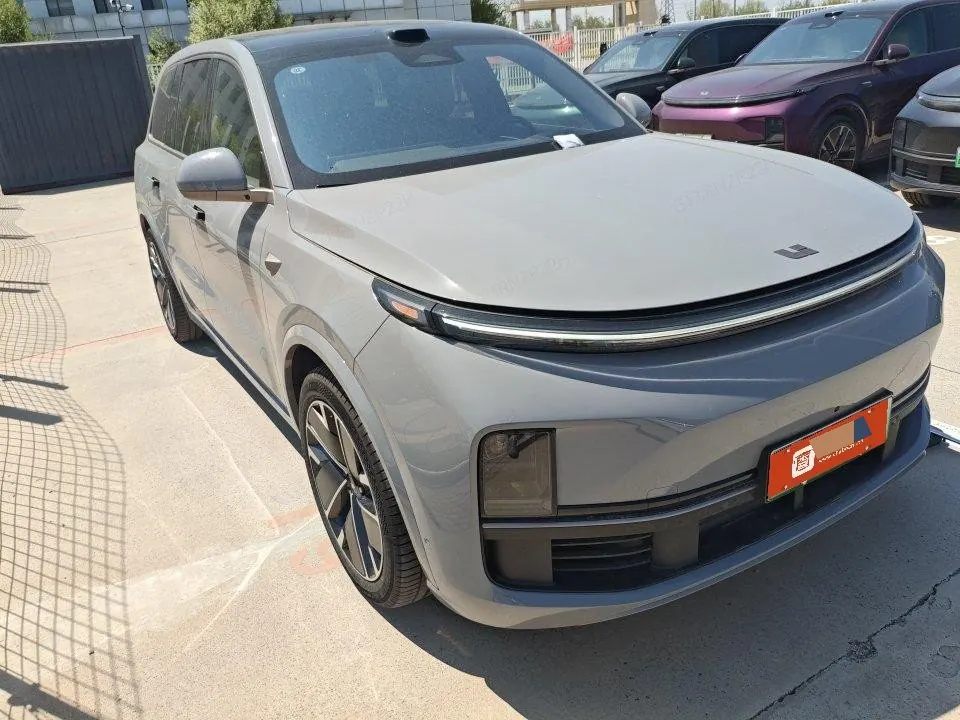 Li 2025 L9 Ultra Smart Refresh Edition Automatic Transmission 3