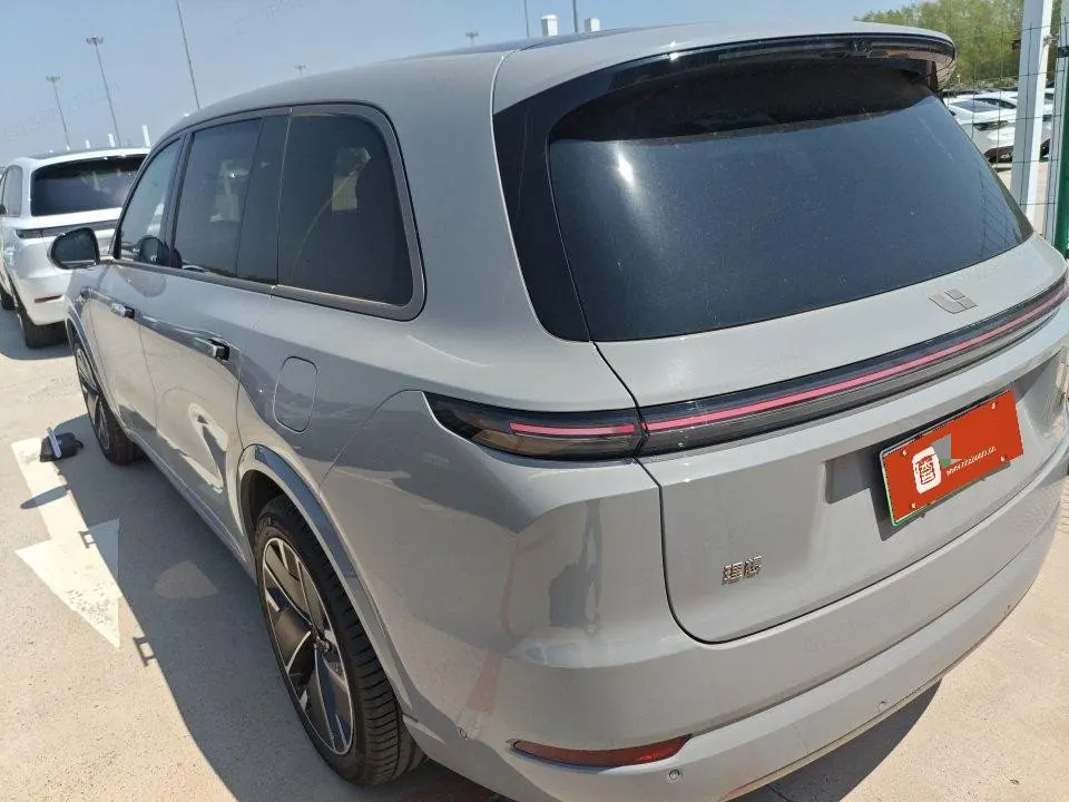 Li 2025 L9 Ultra Smart Refresh Edition Automatic Transmission 4