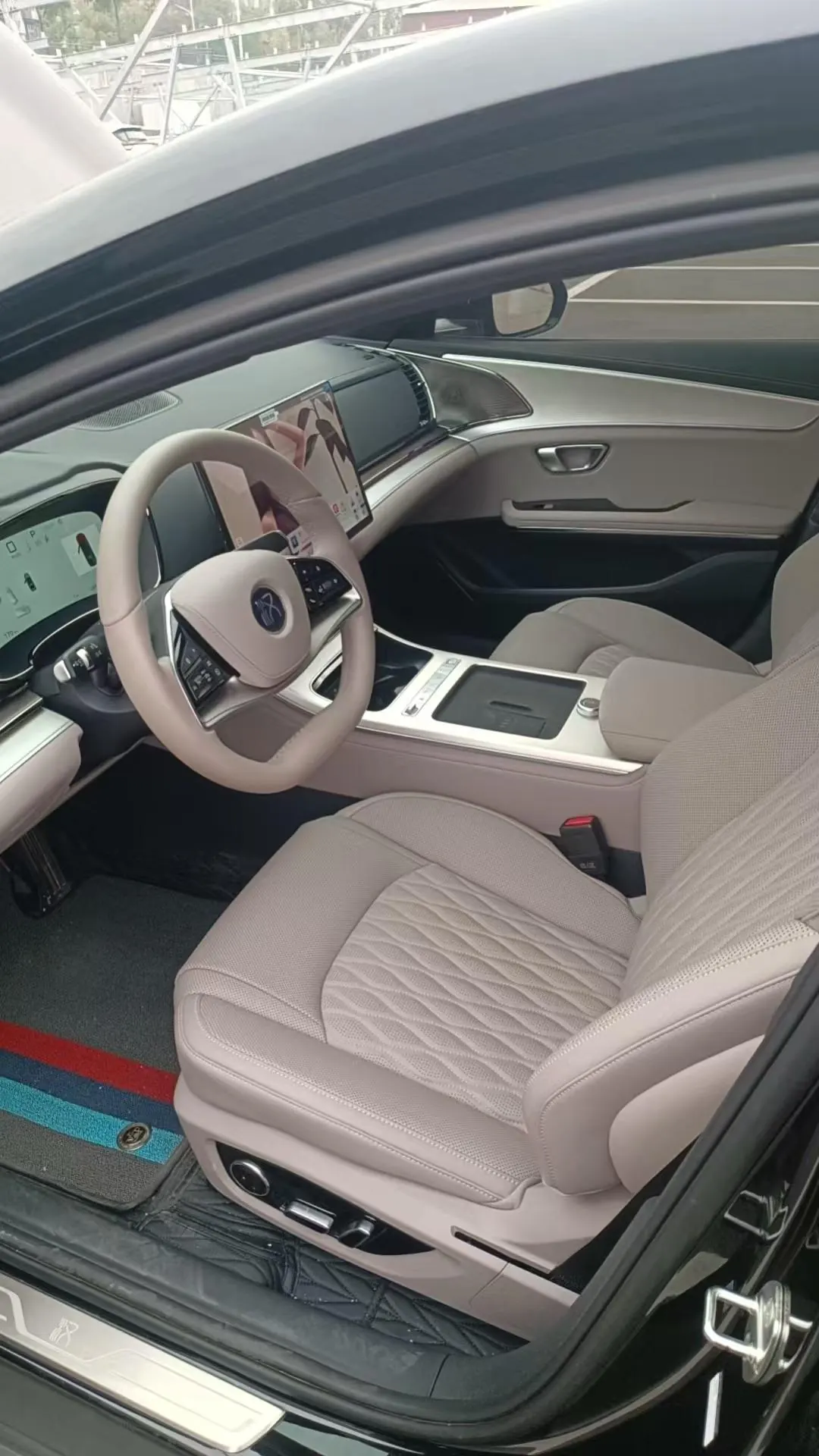 BYD 2025 Han EV Smart Driving 635KM Flagship Automatic Gear 6