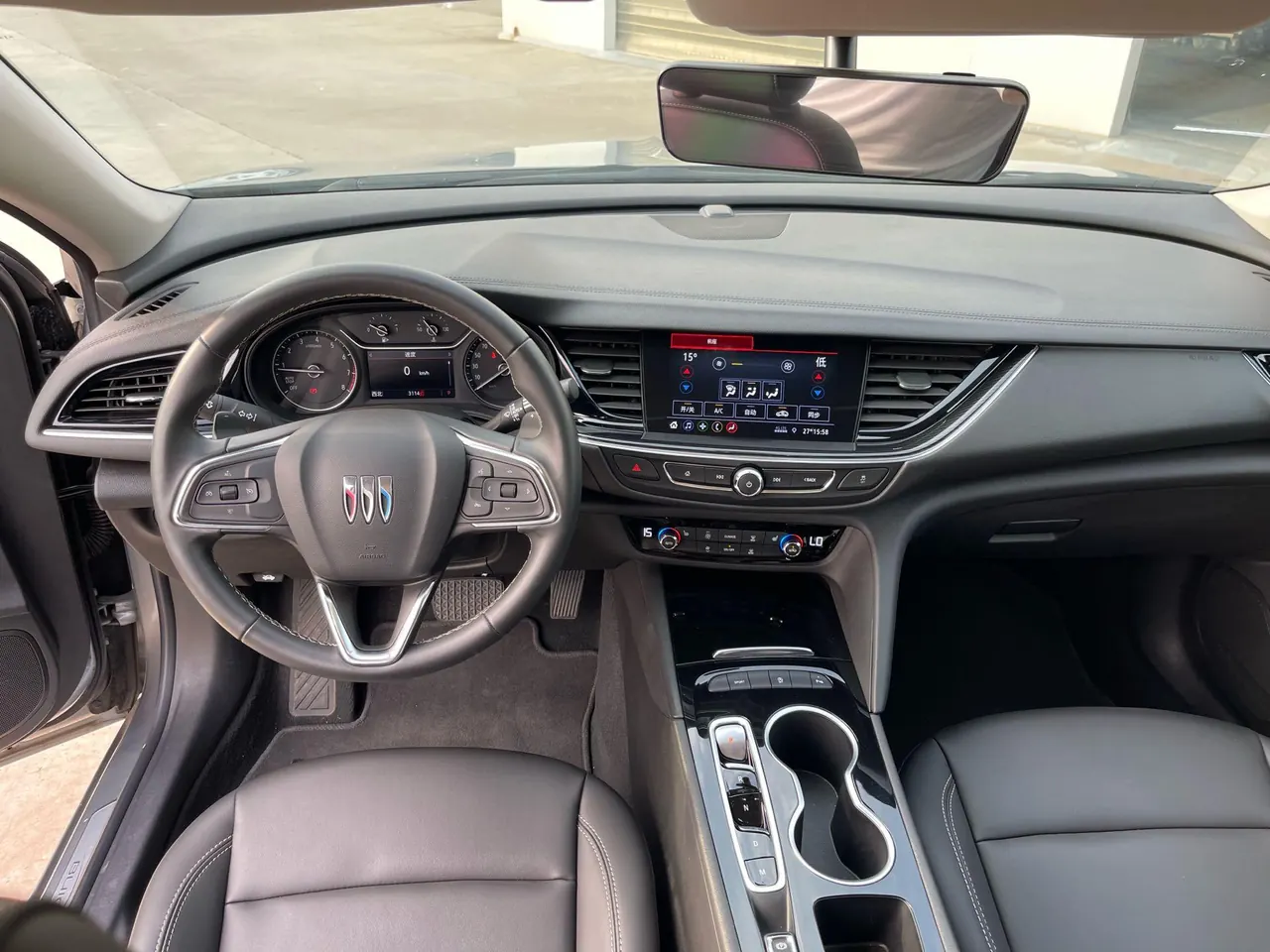 Buick 2025 Regal 1.5T 25T Super Edition Automatic Gear 5