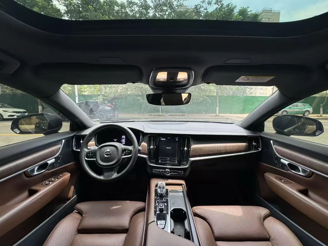 Volvo 2022 S90 48V 2.0T B5 Zhiyuan Deluxe Edition Automatic Gear 5
