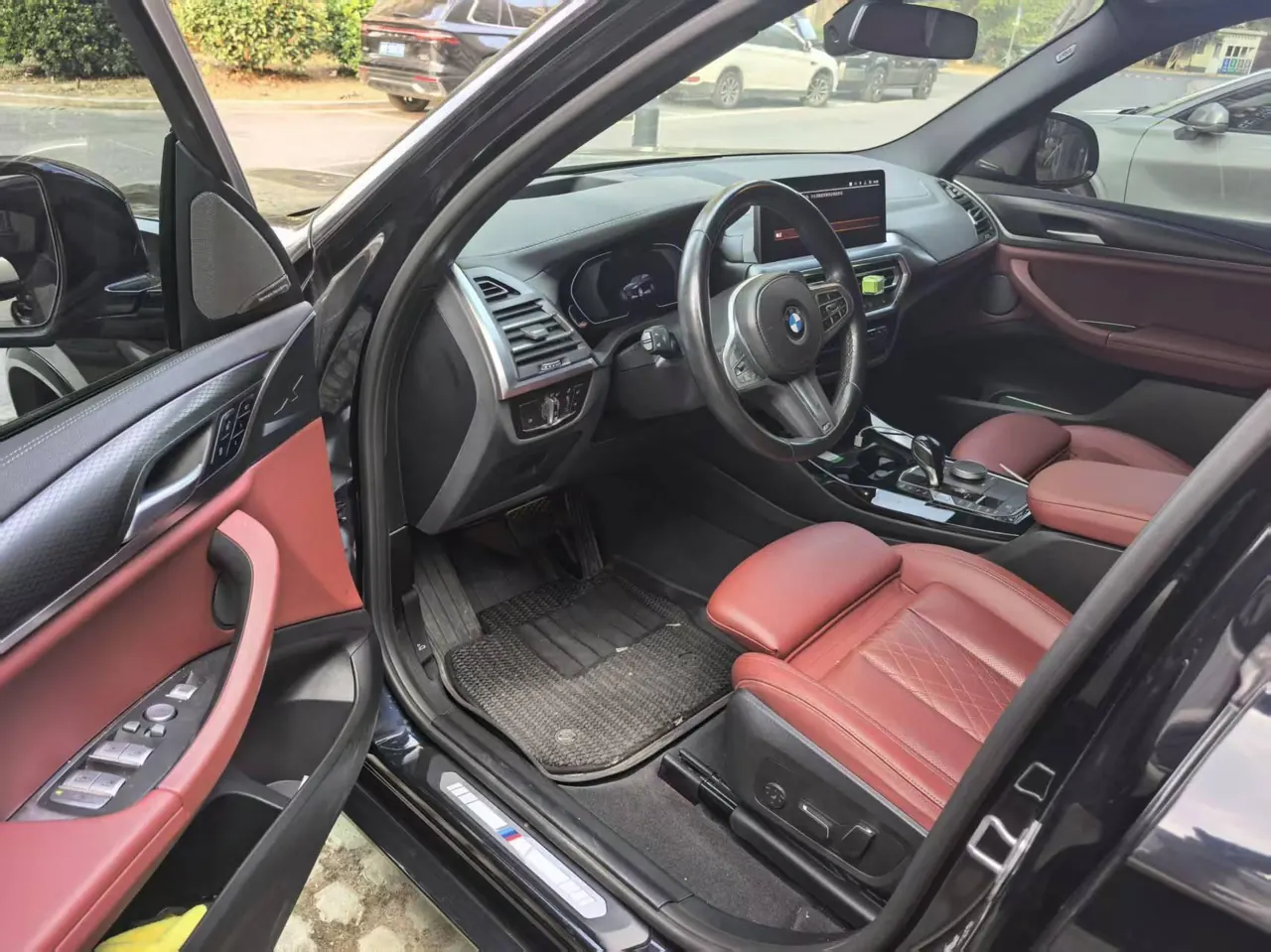 BMW 2023 X3 xDrive30i 2.0T exclusive M obsidian night set automatic gear 5