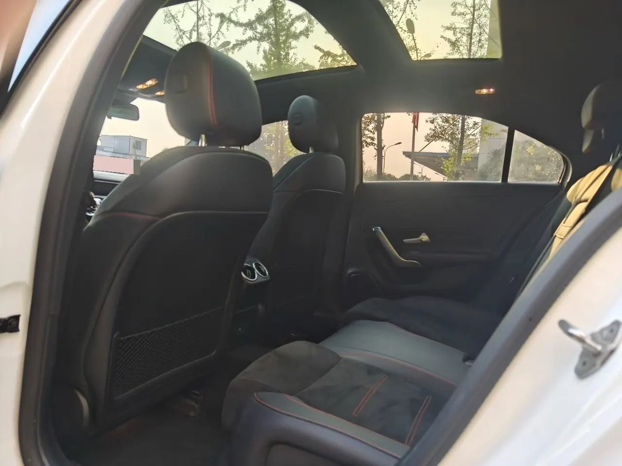 Mercedes Benz Class A 2023 A 200 L 1.3T Fashion Automatic Gear 3