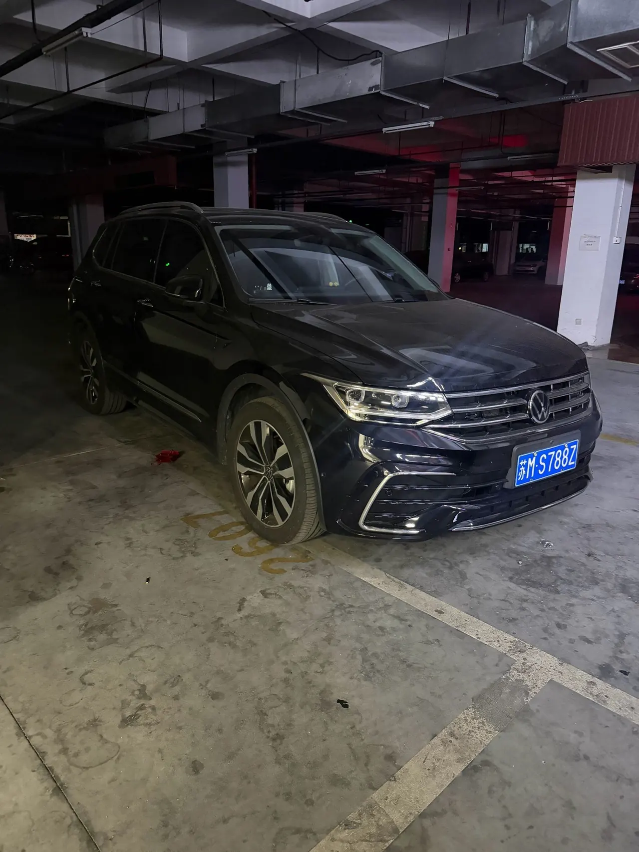 Volkswagen 2025 Tiguan L R-Line 2.0TSI 330TSI outstanding two-wheel drive R-Line Long Yao version automatic gear 2