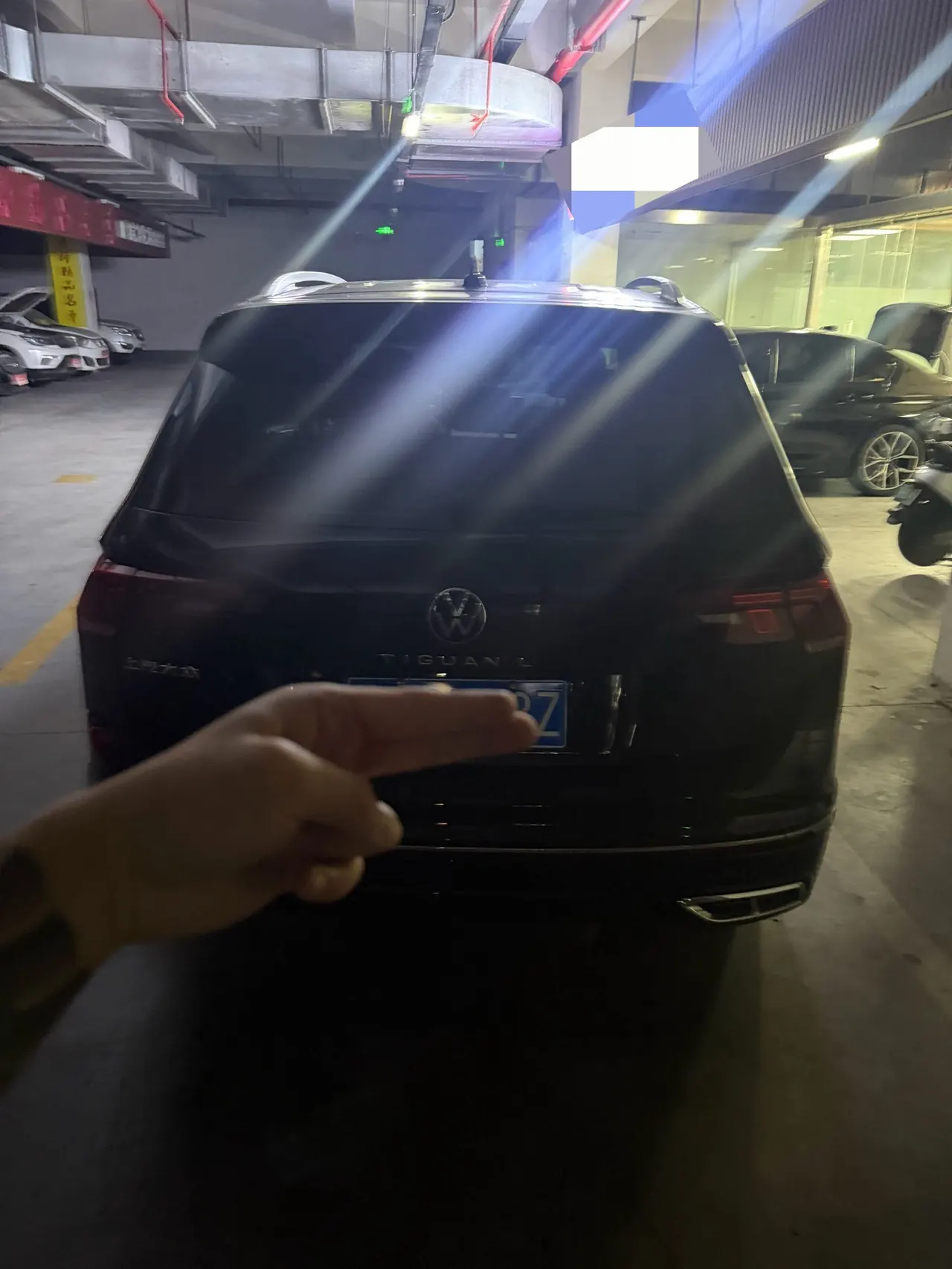 Volkswagen 2025 Tiguan L R-Line 2.0TSI 330TSI outstanding two-wheel drive R-Line Long Yao version automatic gear 5