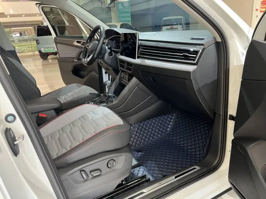 Volkswagen 2023 Tiguan L R-Line 2.0TSI 330TSI Two-Drive R-Line Ultimate Automatic Gear 18