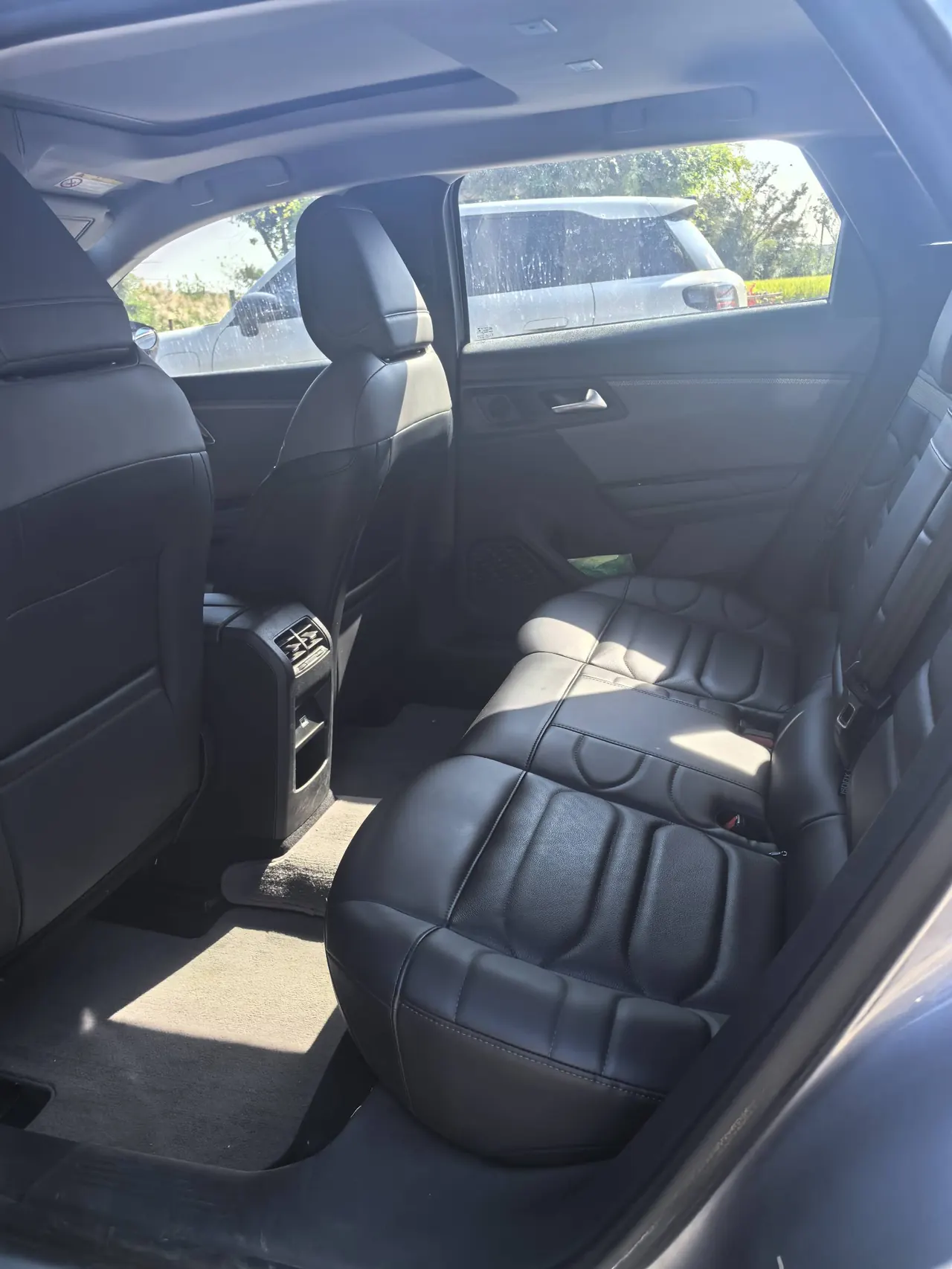 Citroen Versailles C5 X 2022 C5 X 1.6T FM Edition Automatic Gear 5