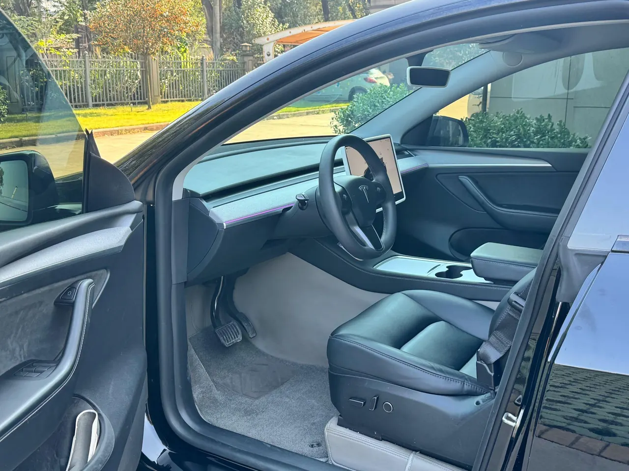 Tesla 2023 Model Y rear-wheel drive version automatic transmission 4