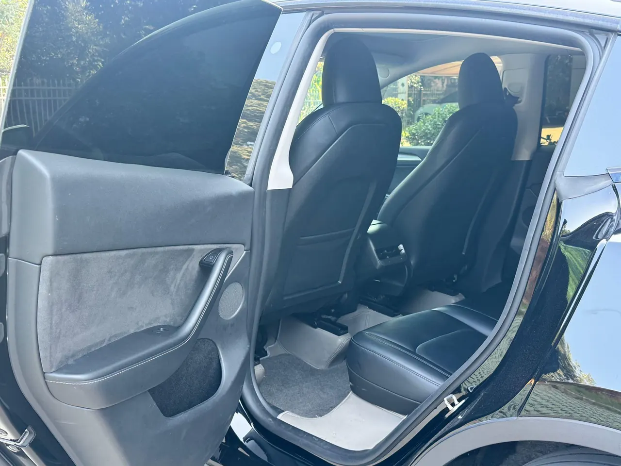 Tesla 2023 Model Y rear-wheel drive version automatic transmission 5