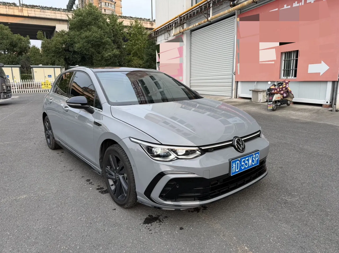 Volkswagen 2021 Golf 8 R-Line 1.4TSI 280TSI Automatic 3
