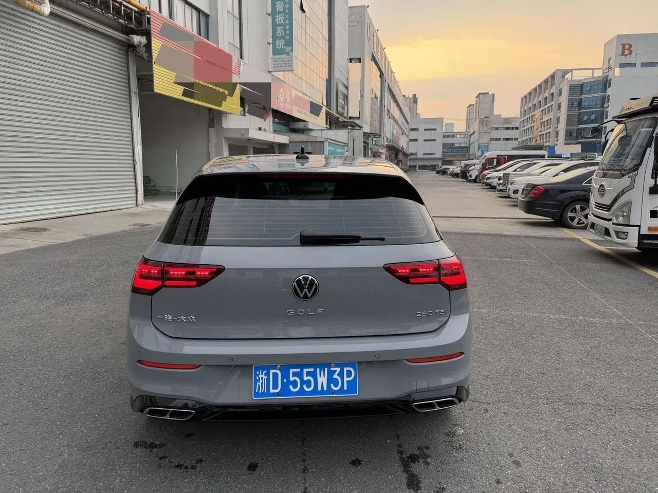 Volkswagen 2021 Golf 8 R-Line 1.4TSI 280TSI Automatic 4