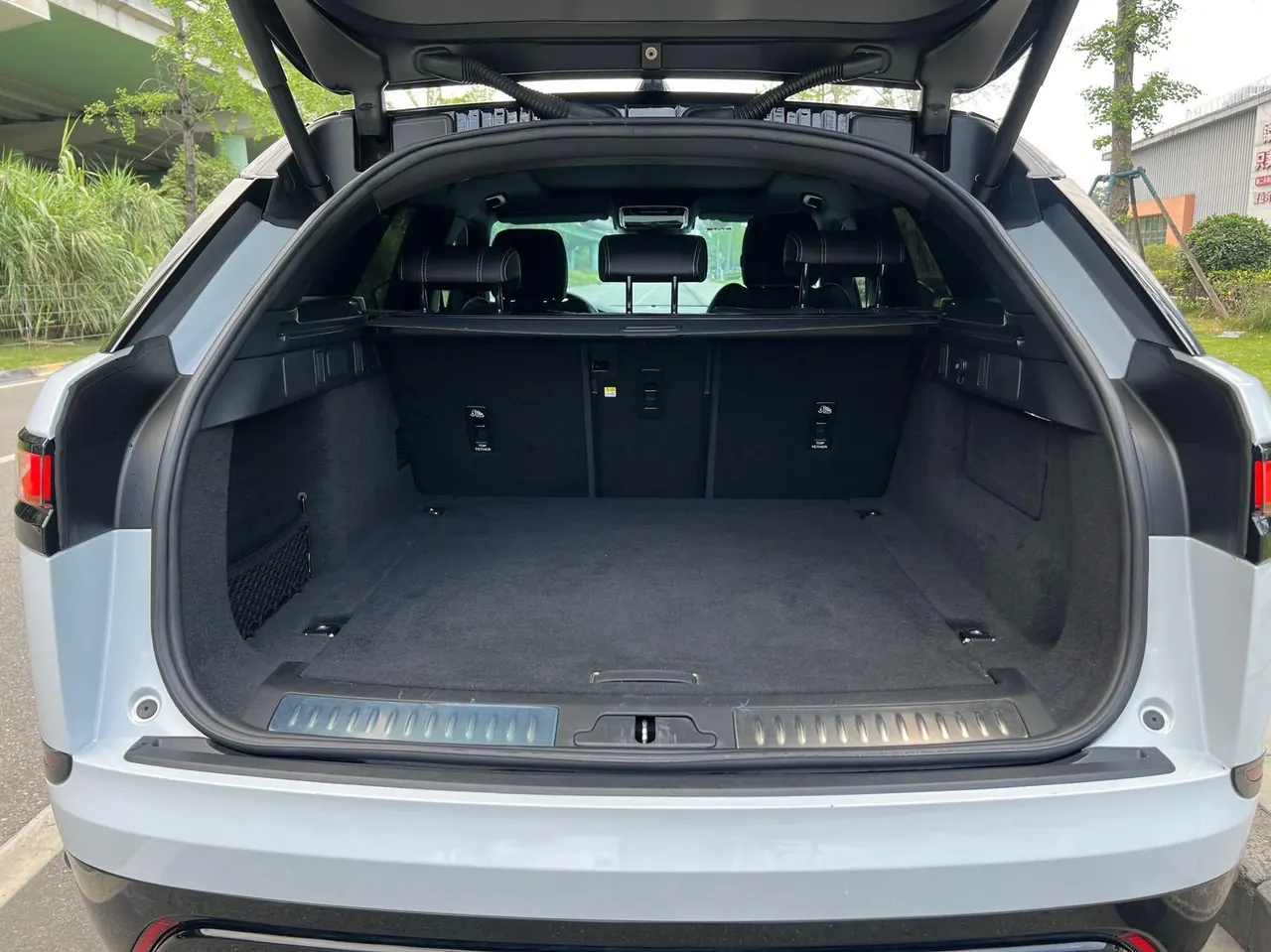 Land Rover Range Rover Star Vein (Imported) 2021 Range Rover Star Vein 2.0T P250 Black Collector's Edition Automatic Gear 10