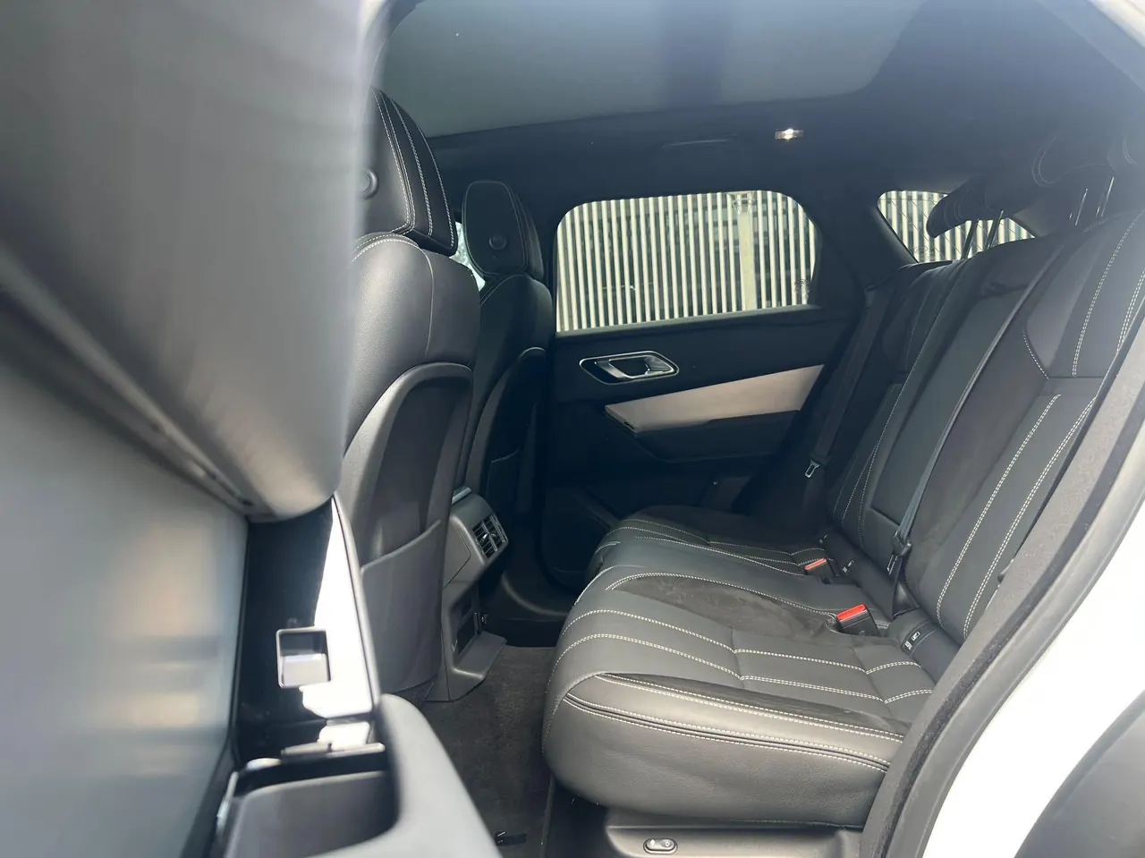 Land Rover Range Rover Star Vein (Imported) 2021 Range Rover Star Vein 2.0T P250 Black Collector's Edition Automatic Gear 7
