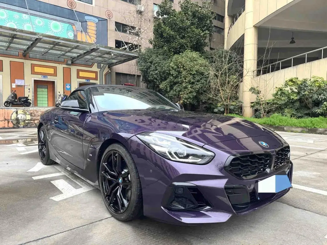 BMW Z4 (Imported) 2023 Z4 sDrive25i 2.0T M Sports Obsidian Night Suit Automatic Gear 3