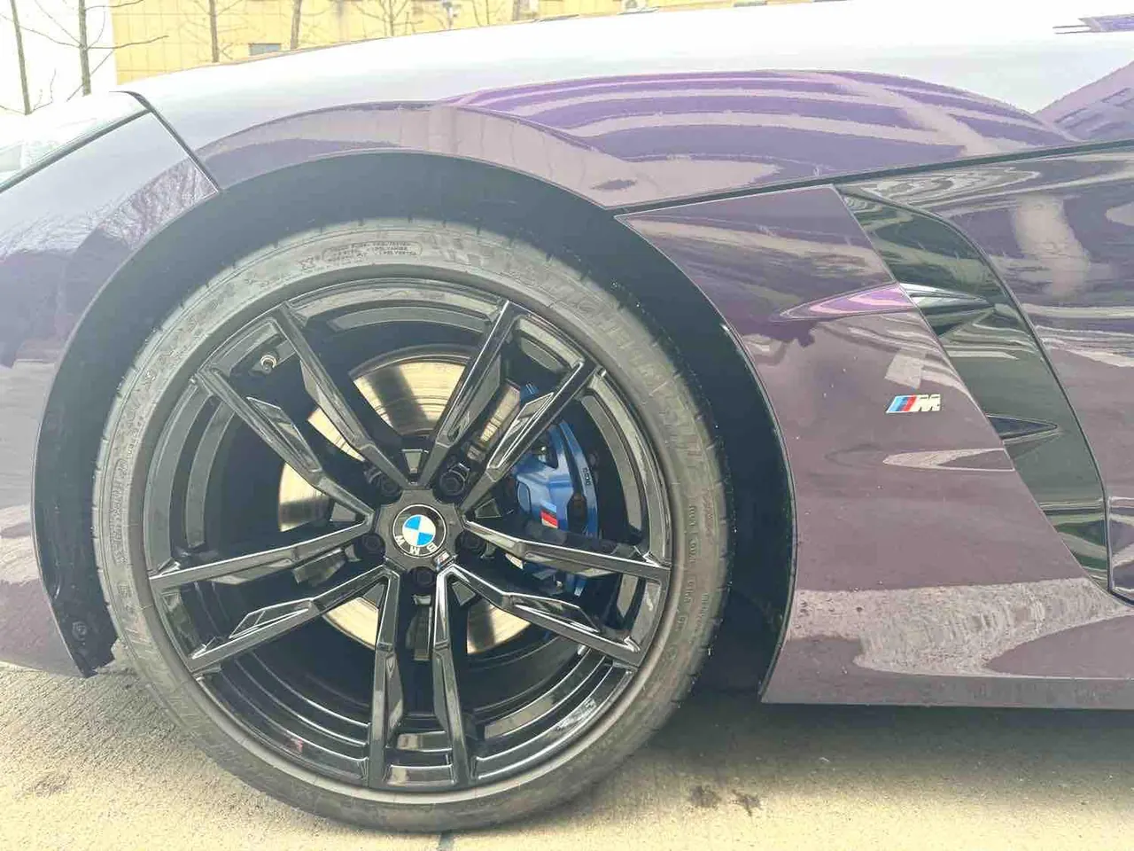 BMW Z4 (Imported) 2023 Z4 sDrive25i 2.0T M Sports Obsidian Night Suit Automatic Gear 7