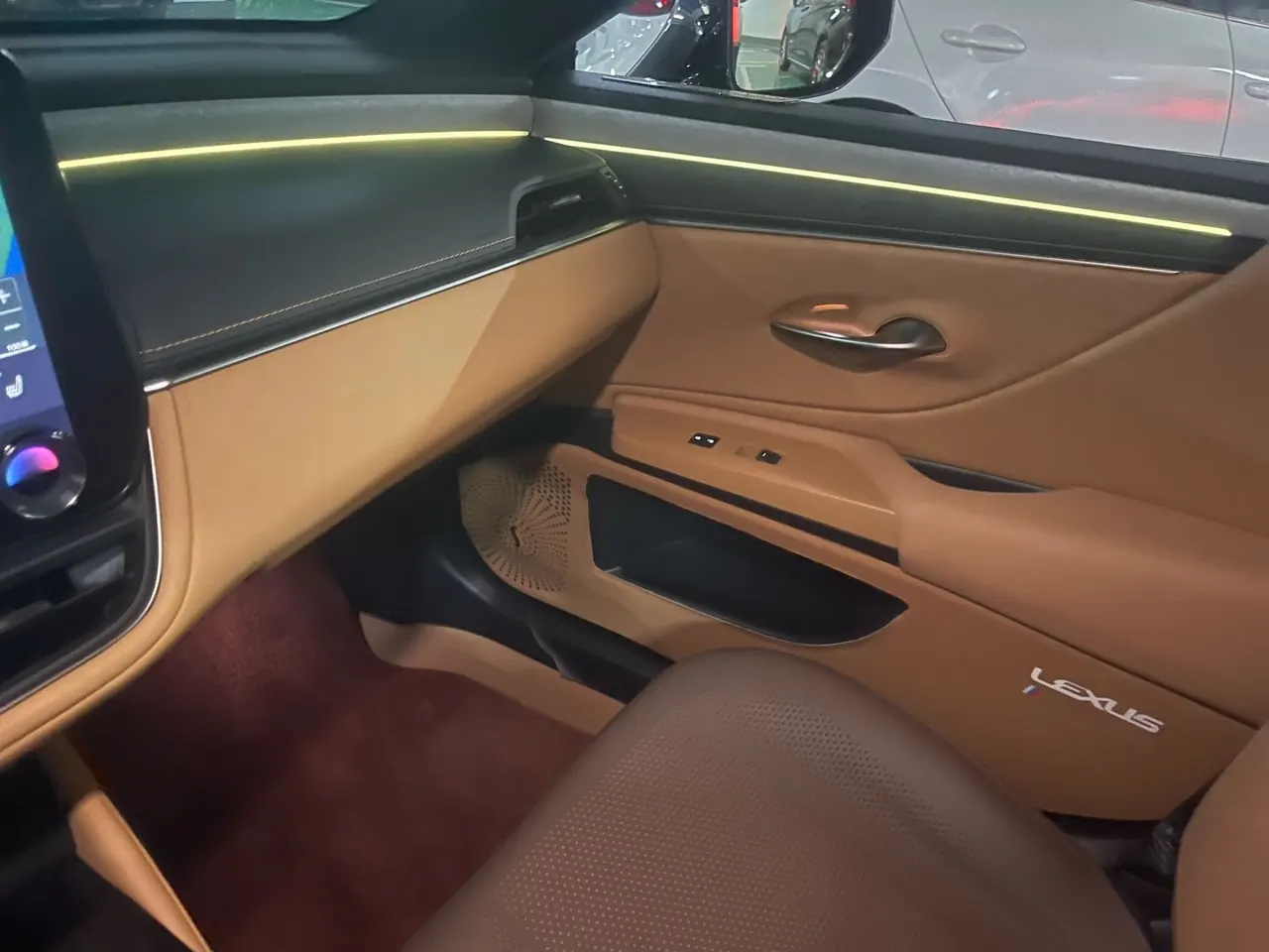 Lexus ES (Imported) 2025 ES200 2.0 Stepless Edition Automatic Gear 8
