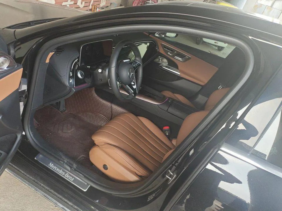 Mercedes Benz E Class 2025 E 300 L 48V 2.0T Luxury Sports Automatic 3