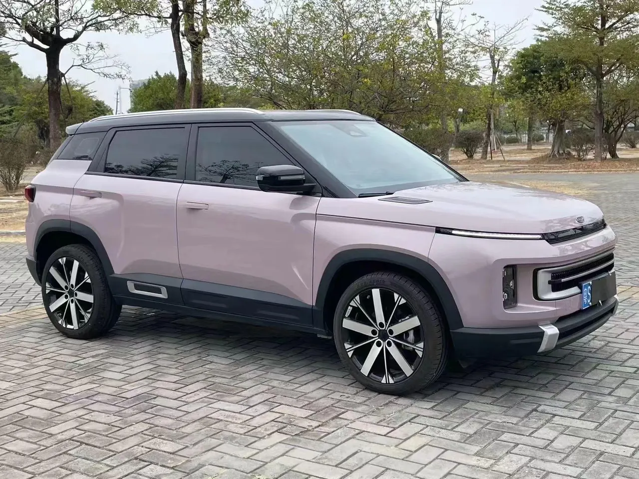 Geely 2023 icon 1.5TD chocolate alcohol version of automatic gear 3