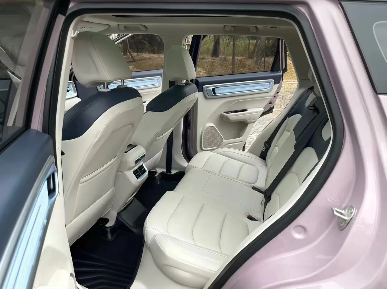 Geely 2023 icon 1.5TD chocolate alcohol version of automatic gear 6