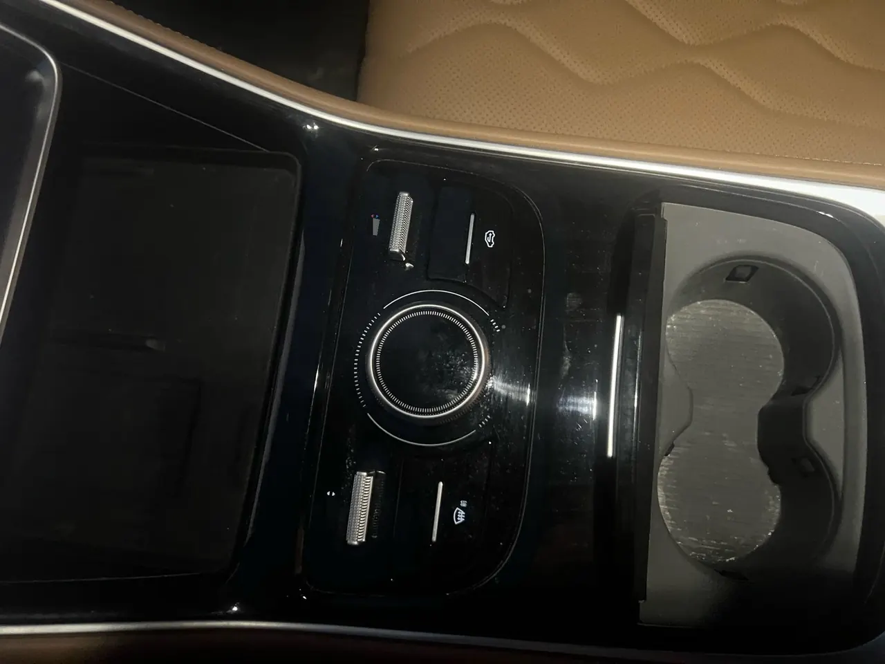 Geely Galaxy 2025 A7 EM-i 1.5 150km Premium Edition Automatic Gear 4