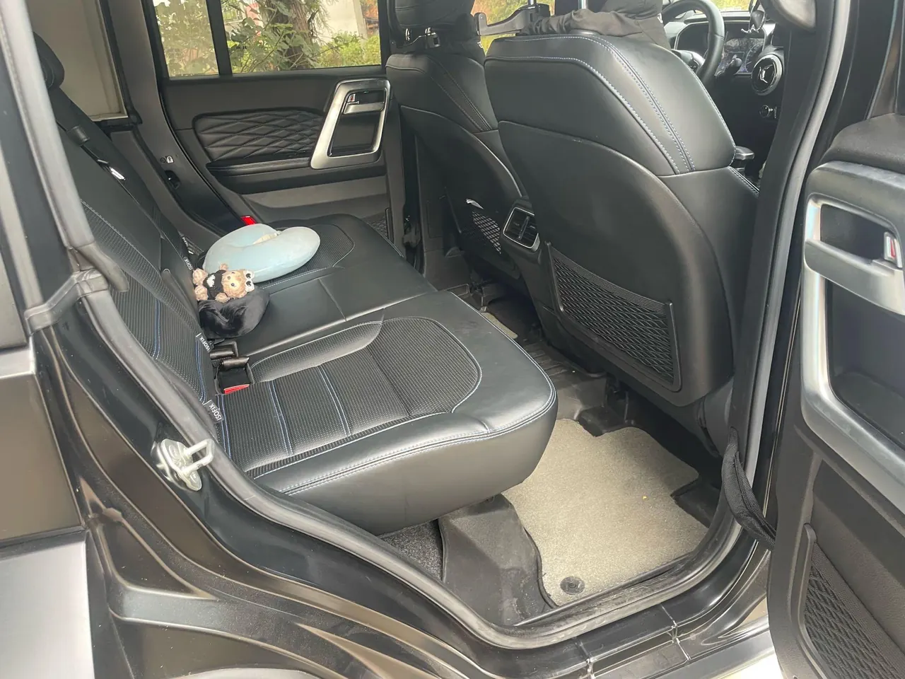 Beijing 2023 BJ40 2.0D Four-wheel Drive Blade Hero Edition Chivalrous Automatic Gear 2