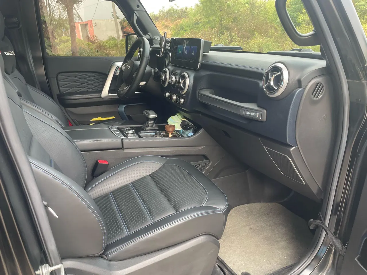 Beijing 2023 BJ40 2.0D Four-wheel Drive Blade Hero Edition Chivalrous Automatic Gear 3