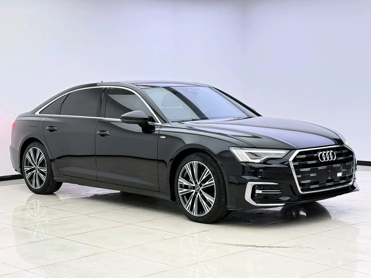 Audi 2024 A6L 2.0TFSI 45TFSI Selected Dynamic Automatic 3