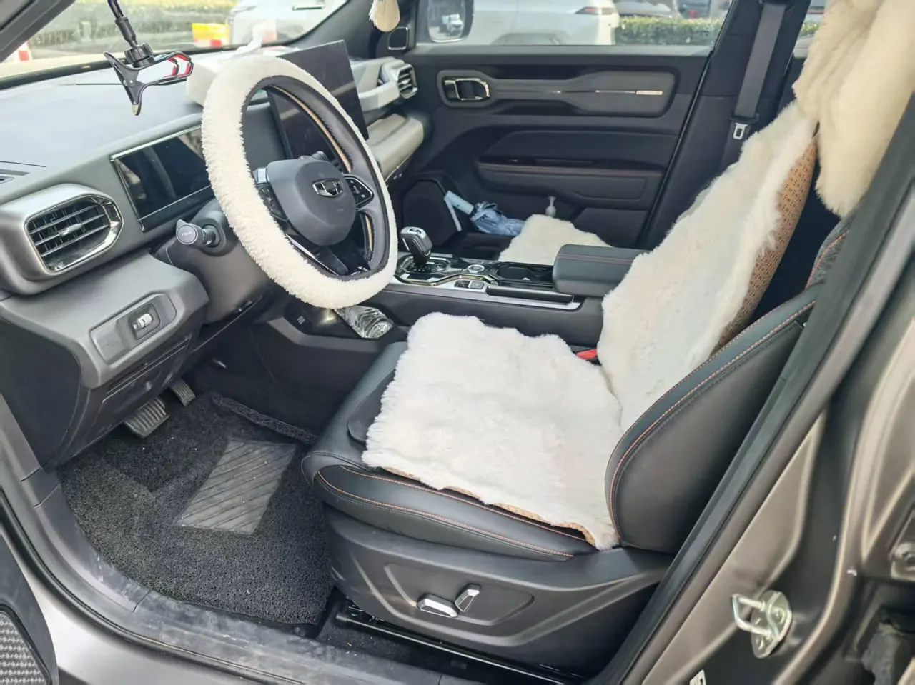 Geely 2025 Denim 1.5TD Trendy Edition Automatic 4
