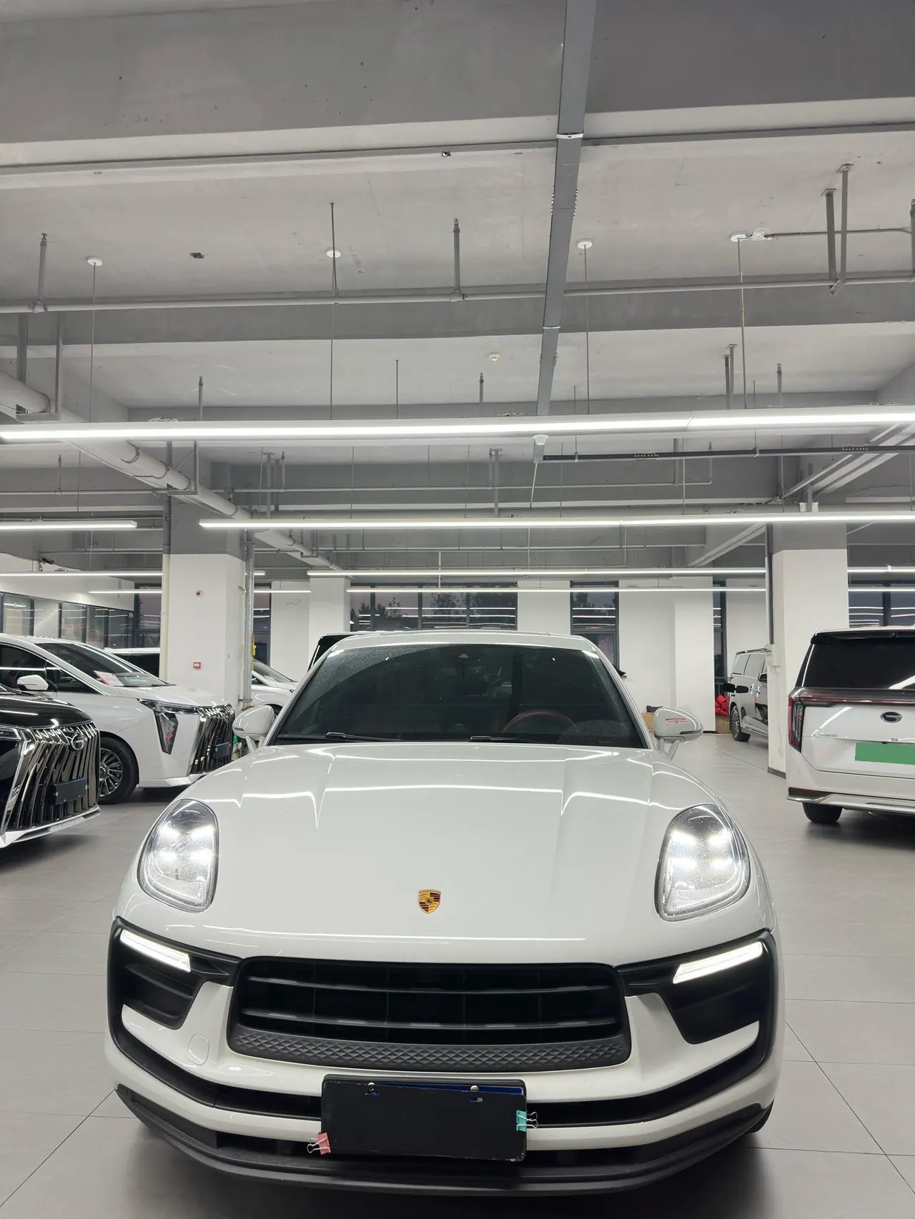 Porsche Macan (Imported) 2023 Macan 2.0T Automatic Gear 2
