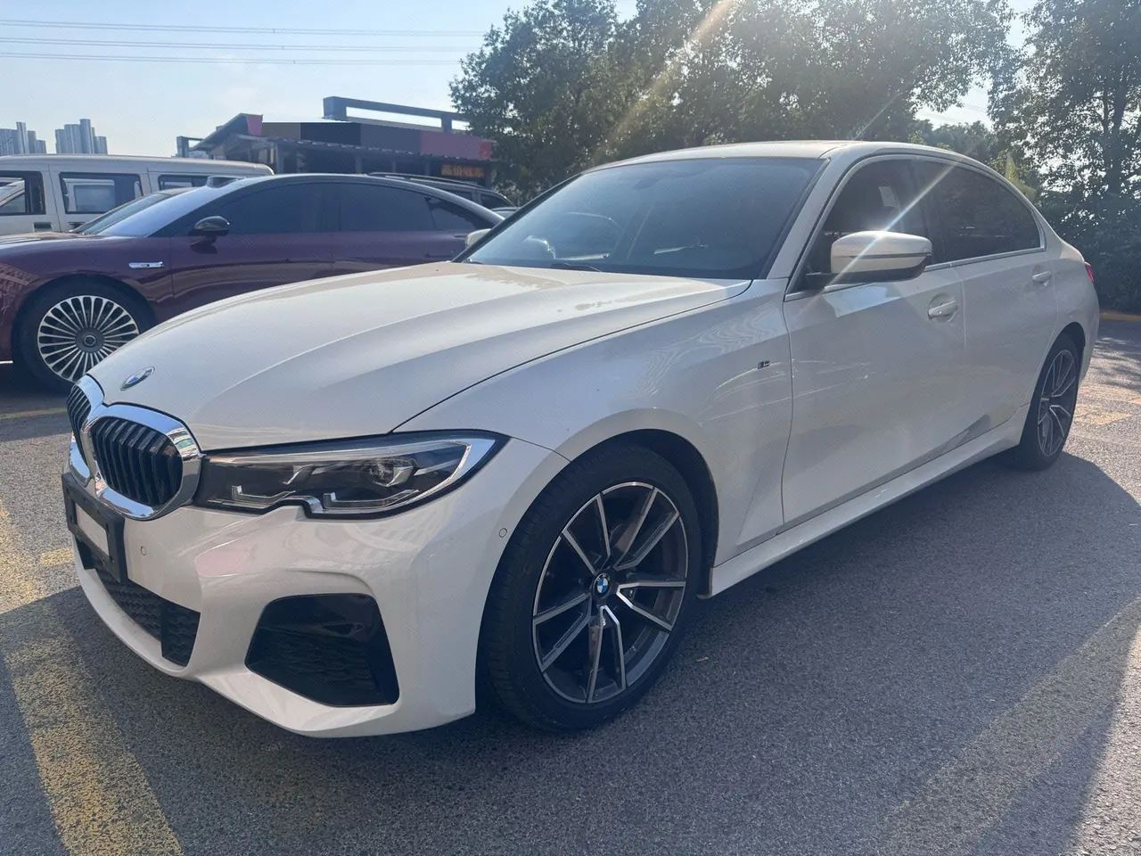 Открыть галерею: BMW 3 Series 2020 320Li 2.0T M Sports Suit Automatic Gear