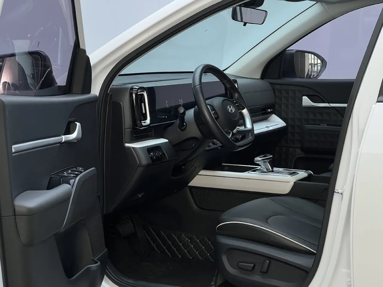 Hyundai 2023 MUFASA (Mu Sa) 2.0 LUX Premium Edition Automatic Gear 4