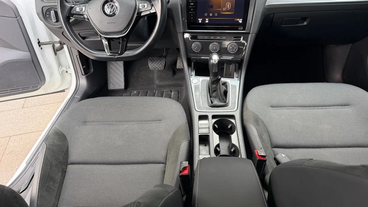 Volkswagen 2020 Golf 7 1.4TSI 280TSI Beloved Edition Comfortable Automatic 4