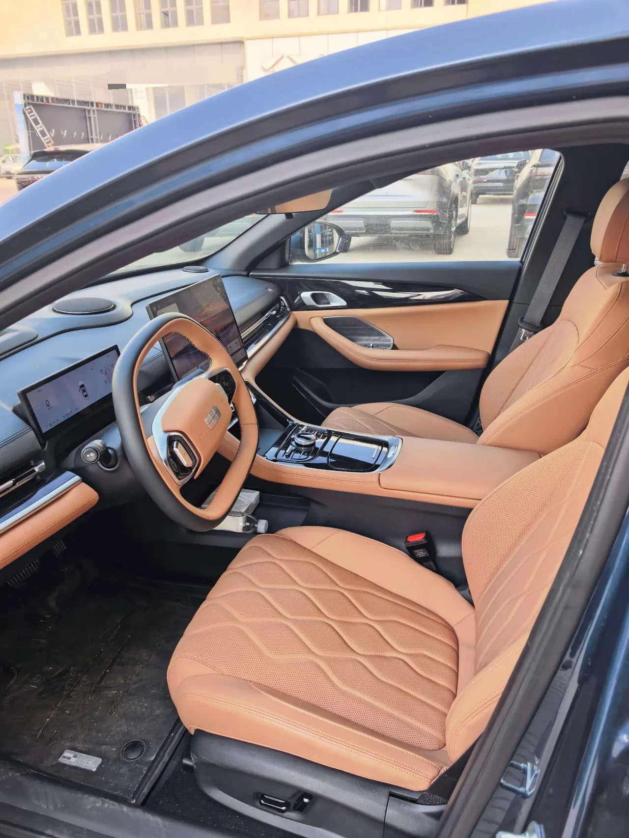 Geely Galaxy 2025 A7 EM-i 1.5 150km Starship Edition Automatic Gear 4