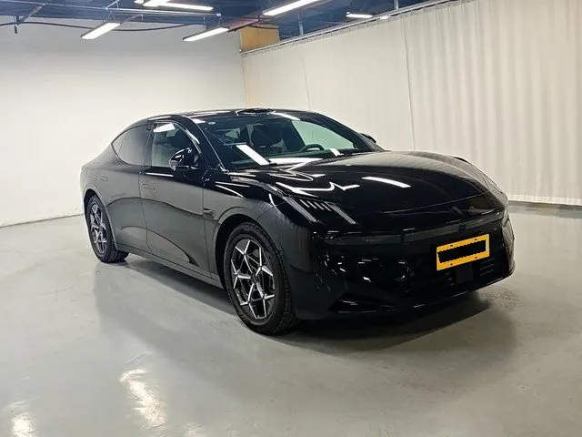 LYNK&amp;CO 2025 LYNK&amp;CO 10 EM-P 1.5T 120 four-wheel drive Ultra automatic gear 9