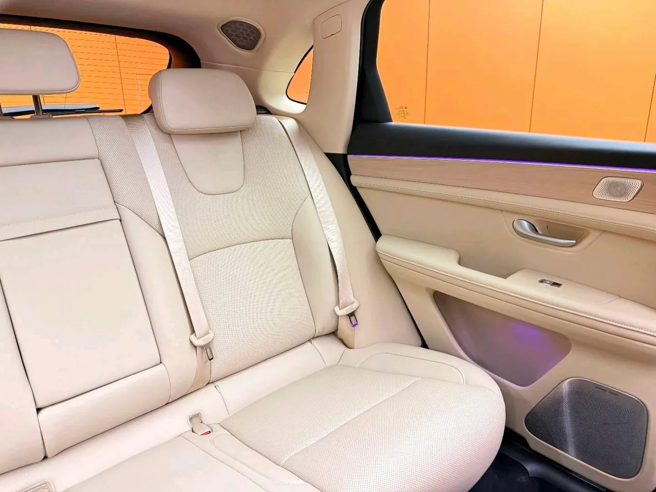 AITO 2025 AITO M5 extended range Ultra 4-wheel drive version automatic gear 4