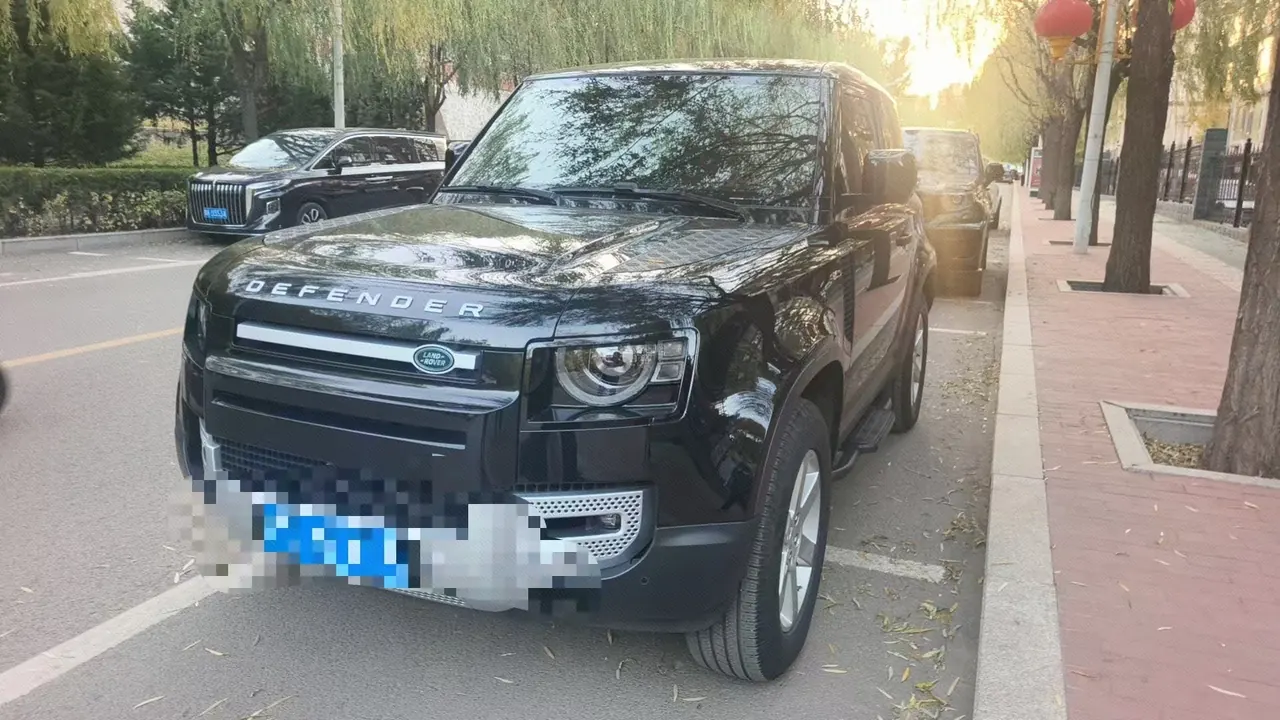 Land Rover guard (imported) 2021 guard 90 48V 3.0T P400 X-DYNAMIC s automatic gear - View 1